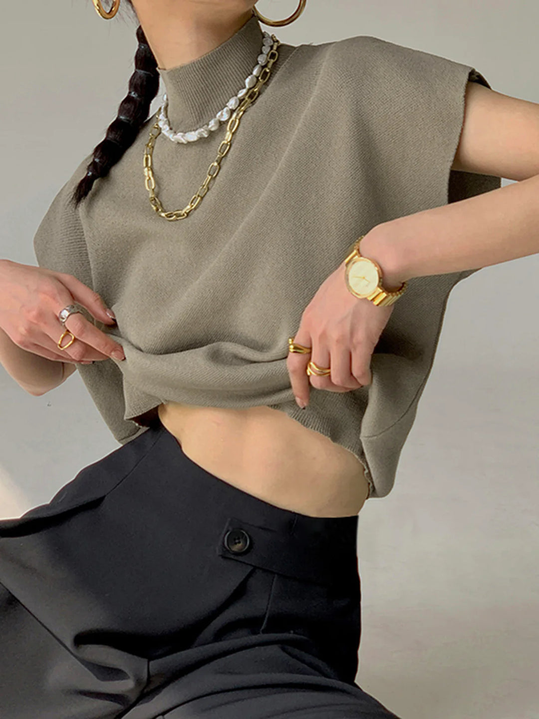 Sleeveless High Neck Knitted Top